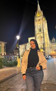 642280871: Chica busca chico en León