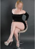 664389681: Chica busca chico en Barcelona