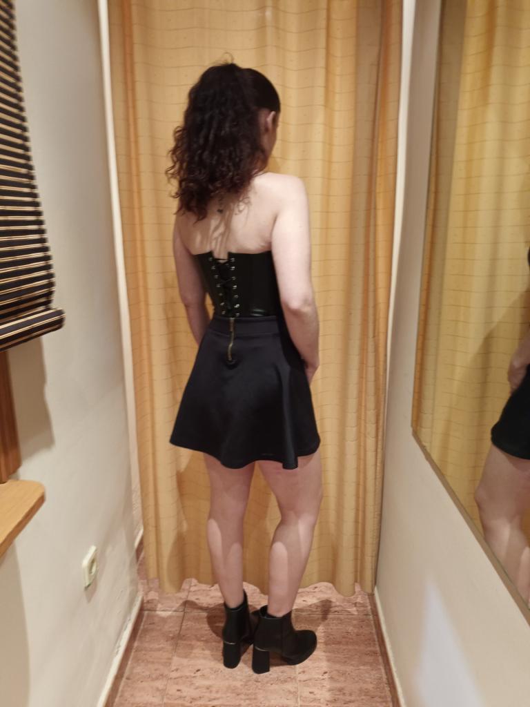 963803358: Chica busca chico en Valencia