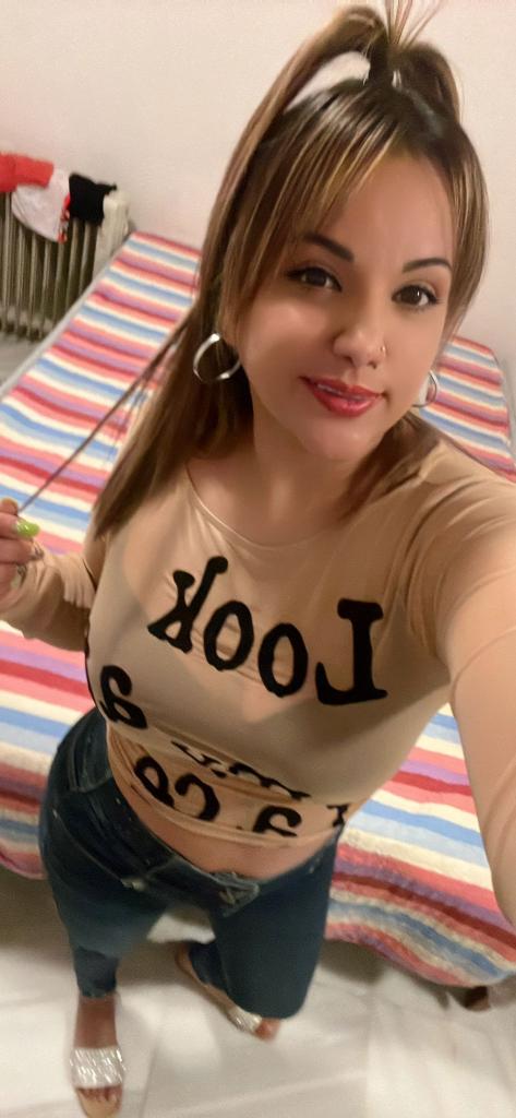 Chica busca chico en Cádiz: Chica busca chico