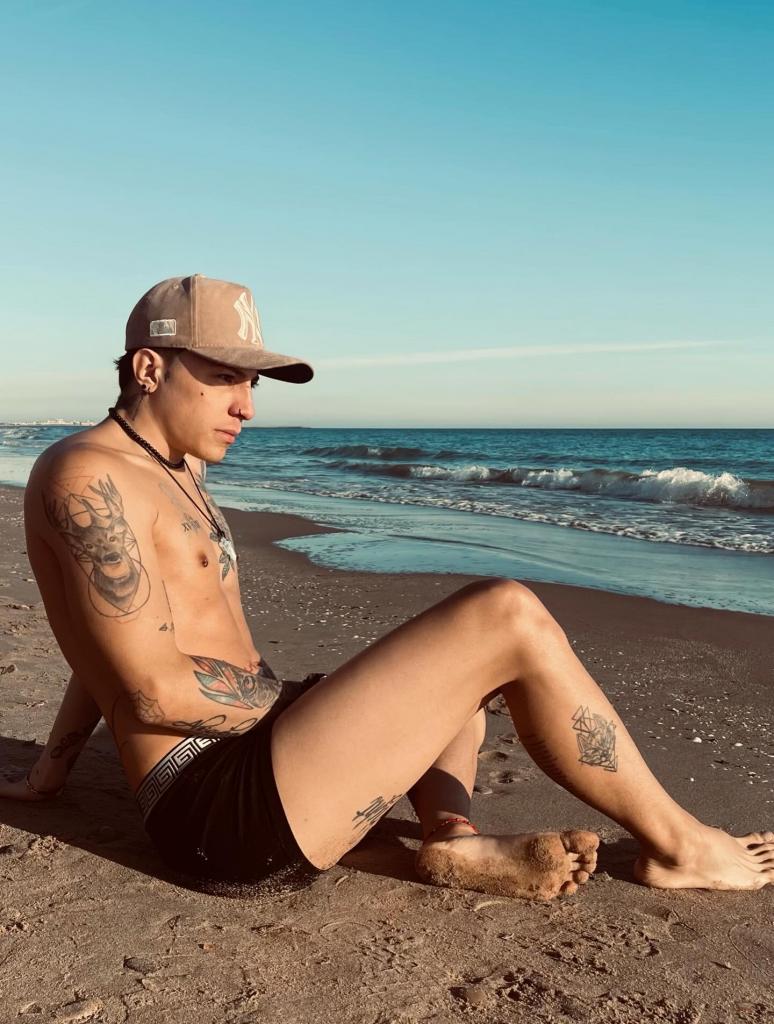 Chico busca chica en Tarragona: 