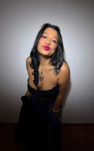 614817933: Chica busca chico en Madrid