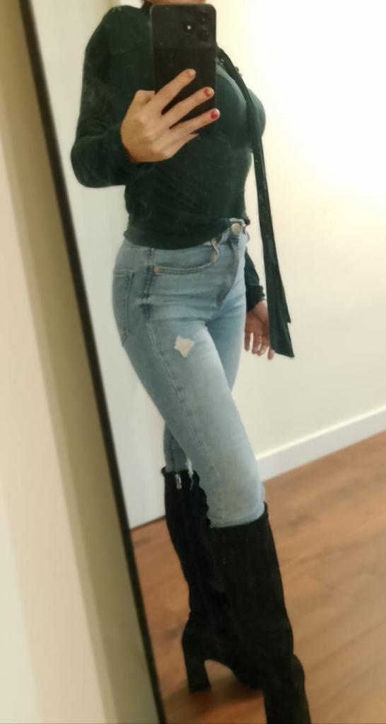 678657563: Chica busca chico en Pontevedra