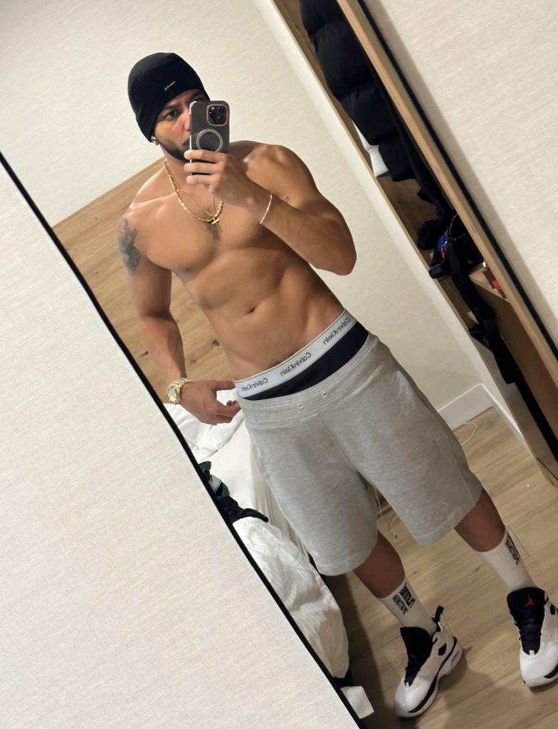 Chico busca chica en Asturias: 