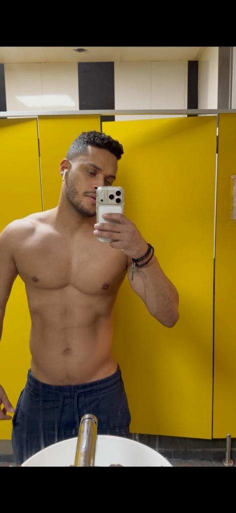 662636556: Chico busca chica en Valencia