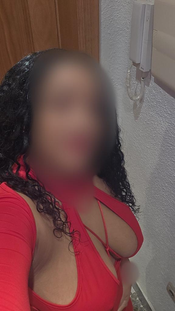 Chica busca chico en Alicante: Chica busca chico