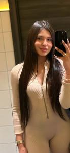 614808056: Chica busca chico en Sevilla