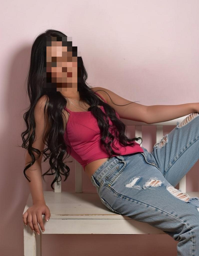 666820590: Chica busca chico en Valencia