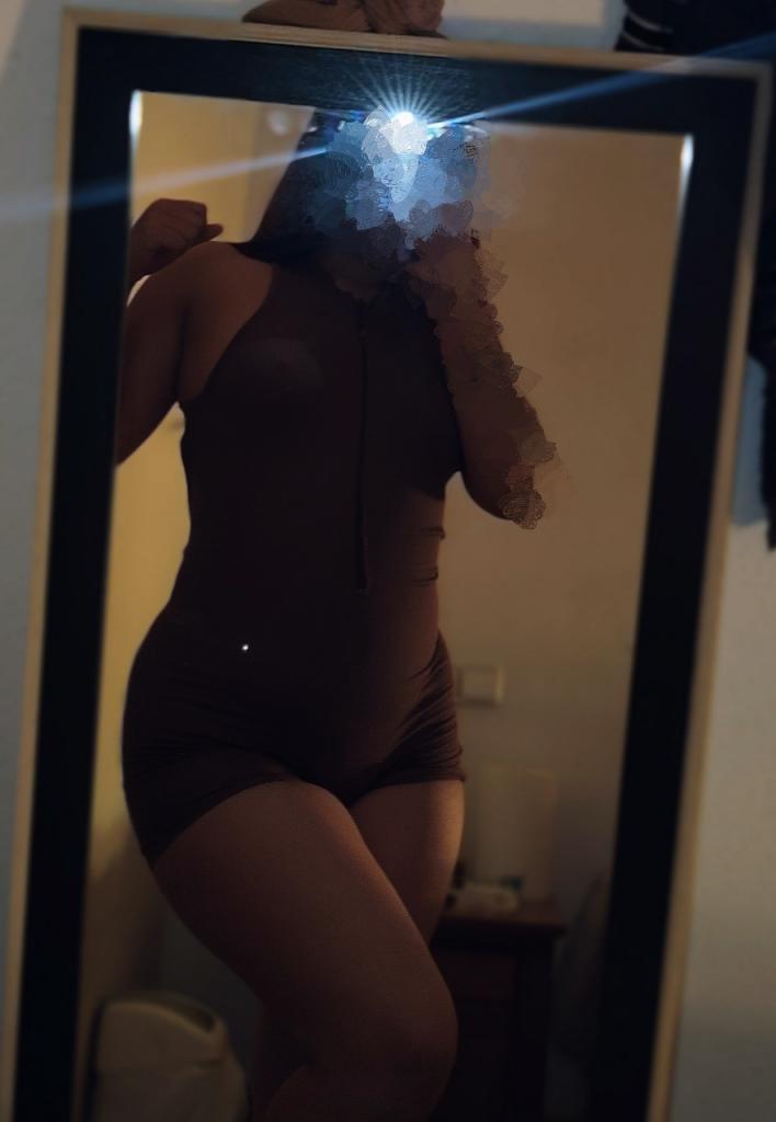 Chica busca chico en Murcia: 