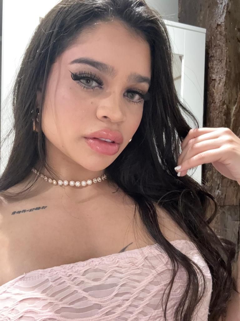 624374570: Chica busca chico en Sevilla