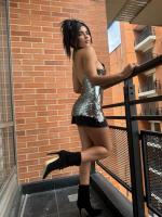 613717365: Chica busca chico en Tarragona