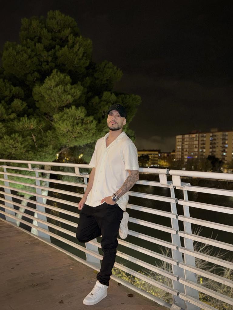 Chico busca chica en Alicante: 