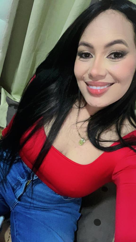 742055361: Chica busca chico en Granada