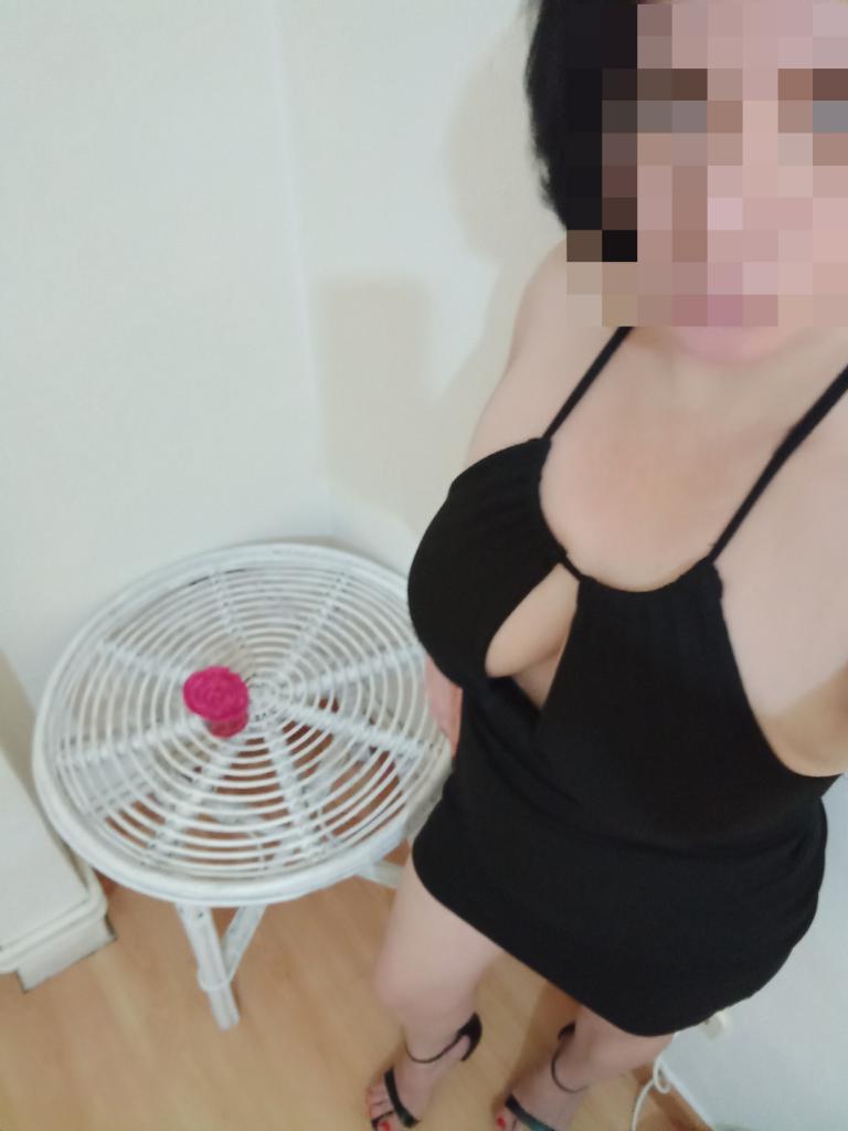 635311597: Chica busca chico en Madrid