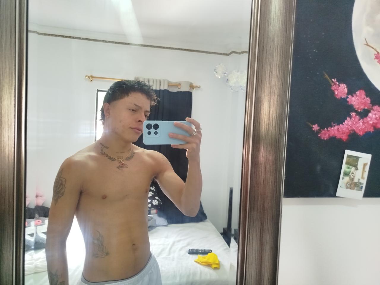 643314821: Chico busca chica en Ibiza