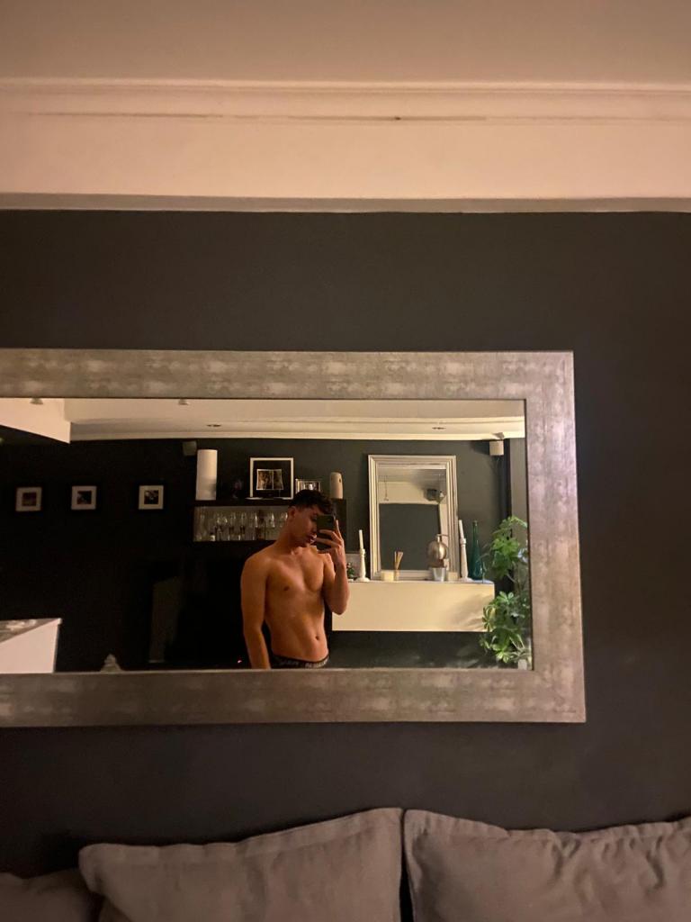 Chico busca chica en Asturias: 