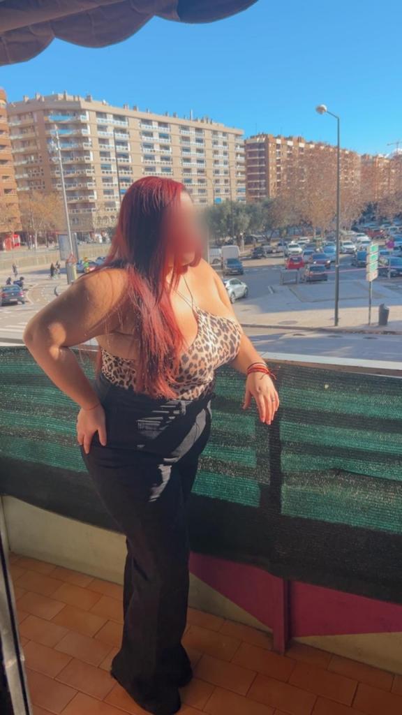 631322953: Chica busca chico en Barcelona