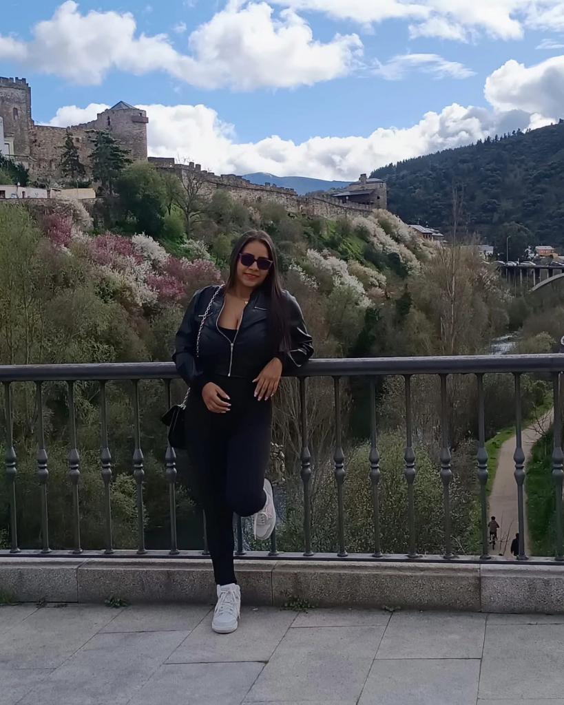 642424665: Chica busca chico en Valladolid