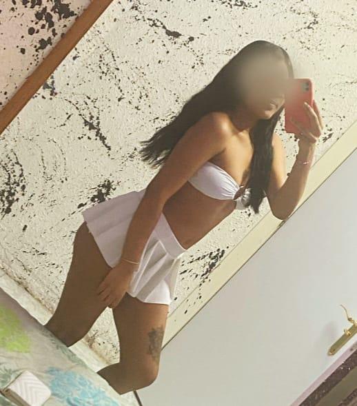 631665092: Chica busca chico en Valencia