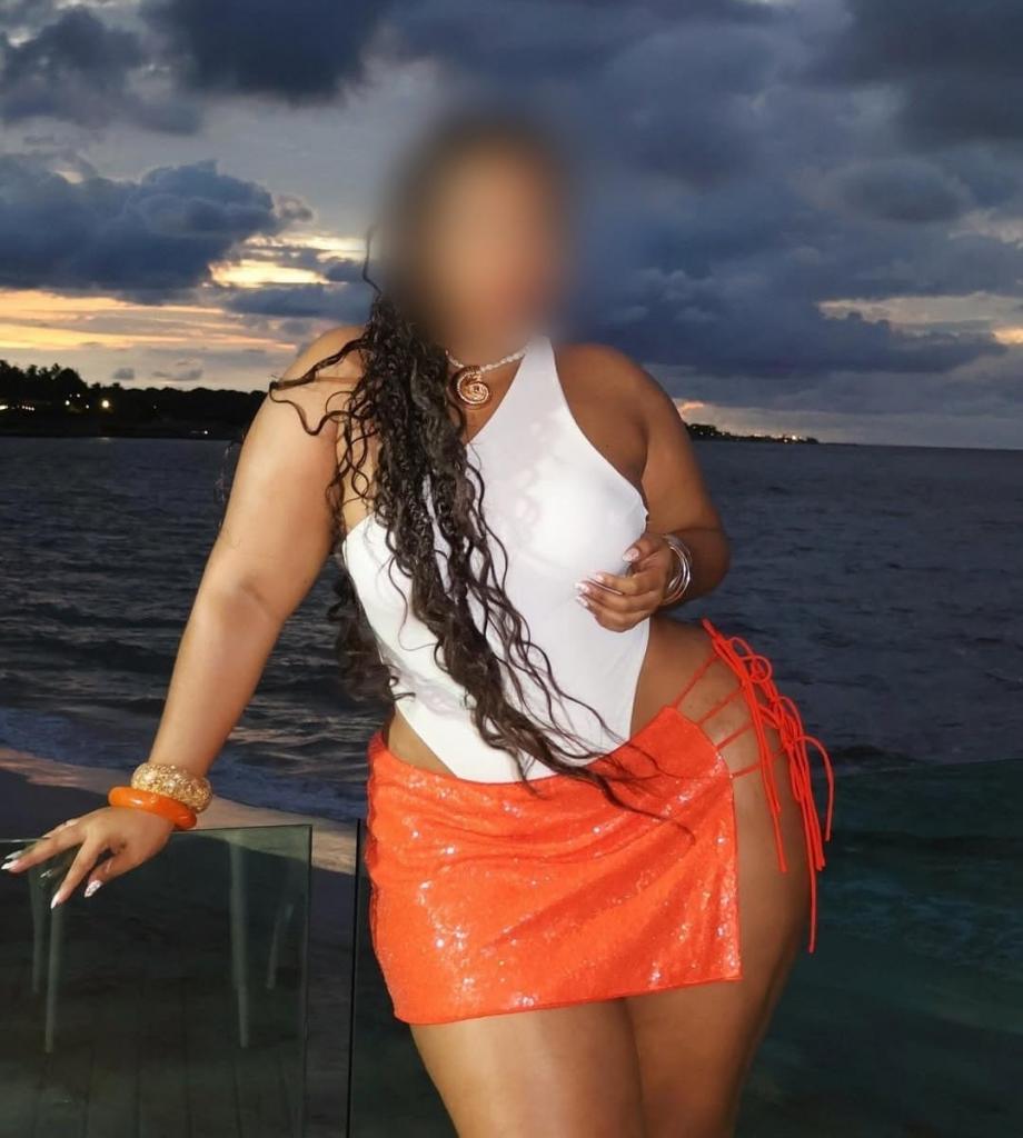 692325973: Chica busca chico en Madrid