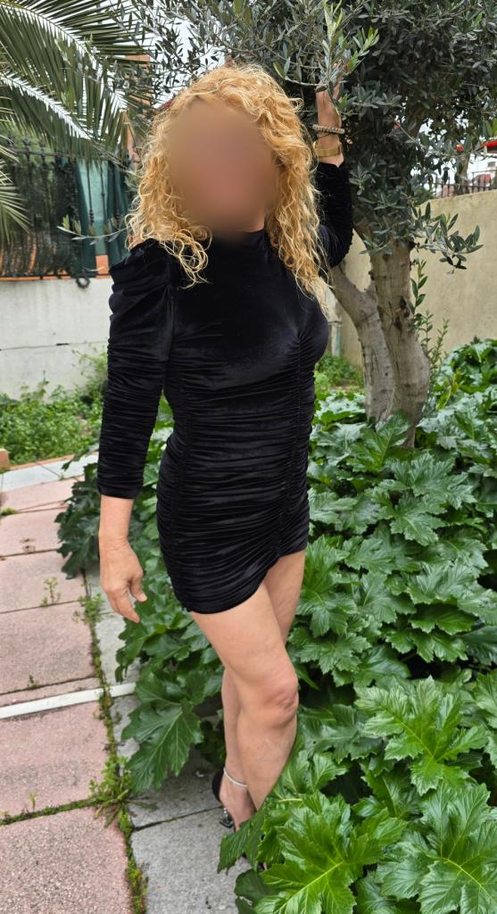 688394537: Chica busca chico en Madrid