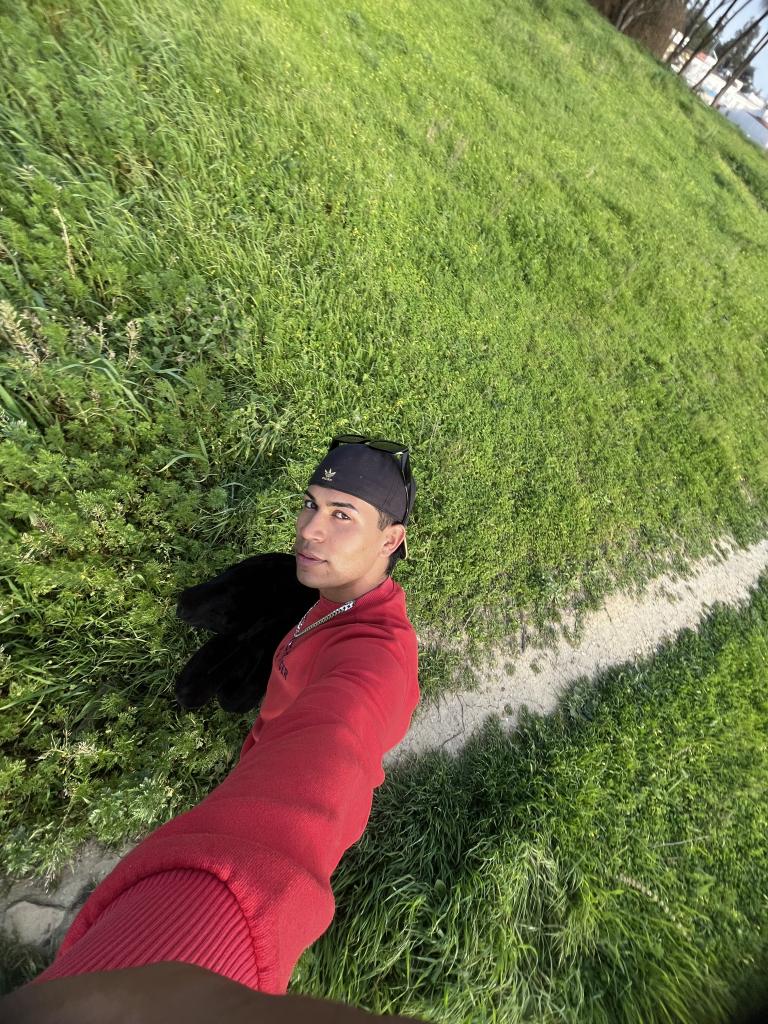 722269837: Chico busca chica en Cádiz