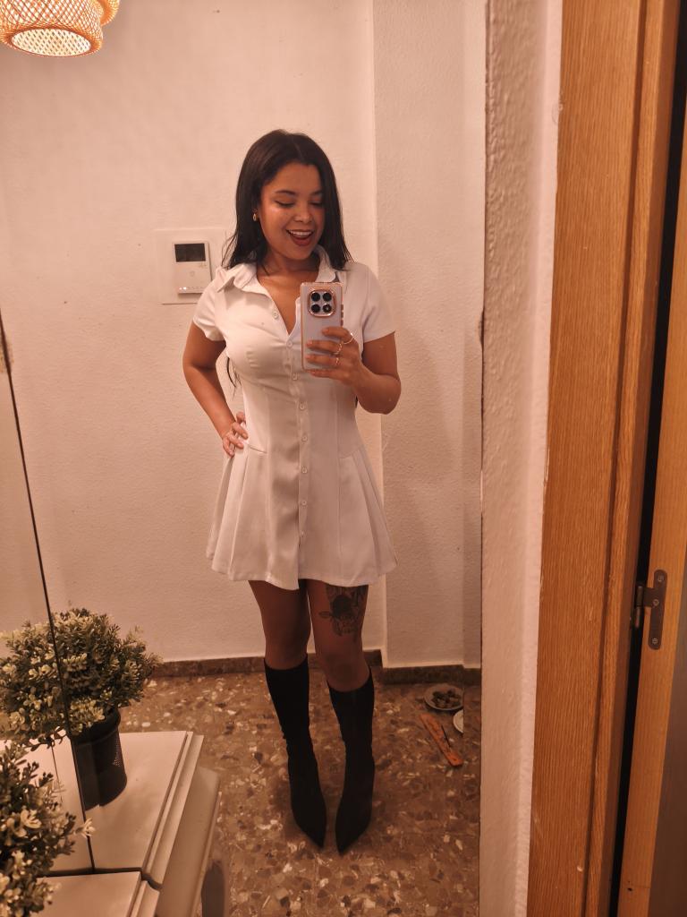 635532243: Chica busca chico en Valencia