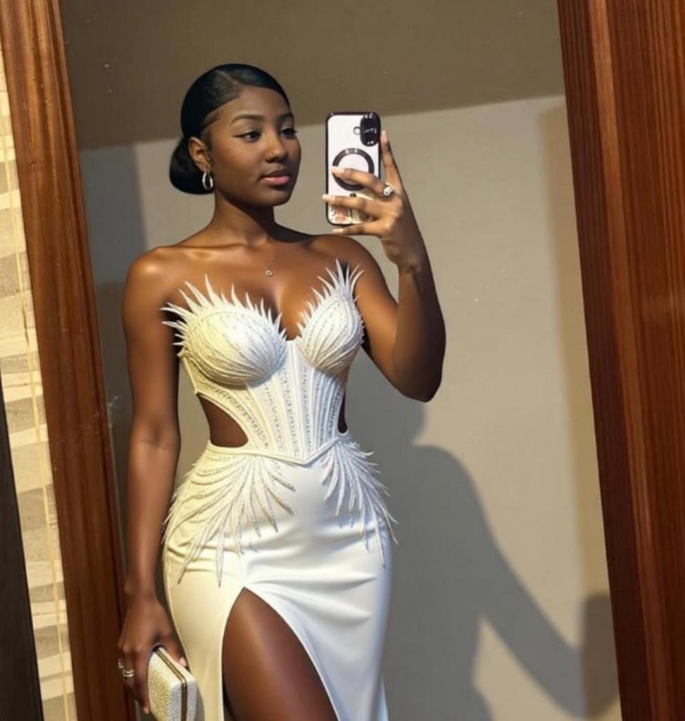 604294011: Chica busca chico en Alicante