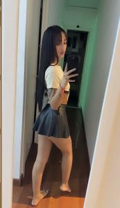 695903464: Chica busca chico en Barcelona