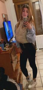 613928124: Chica busca chico en Tarragona