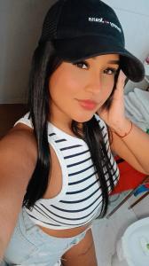 614881102: Chica busca chico en Sevilla