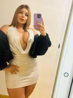 617168045: Chica busca chico en Madrid