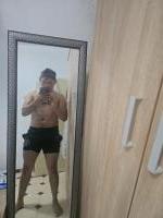 697925985: Chico busca chica en Sevilla