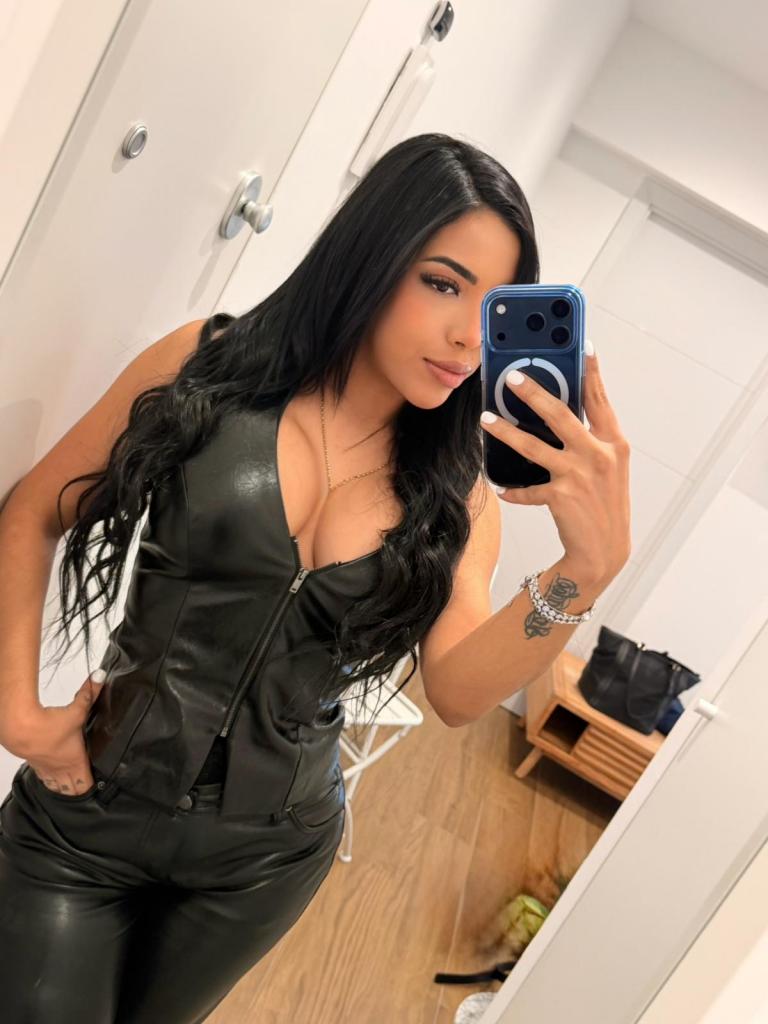 613604285: Chica busca chico en Mallorca