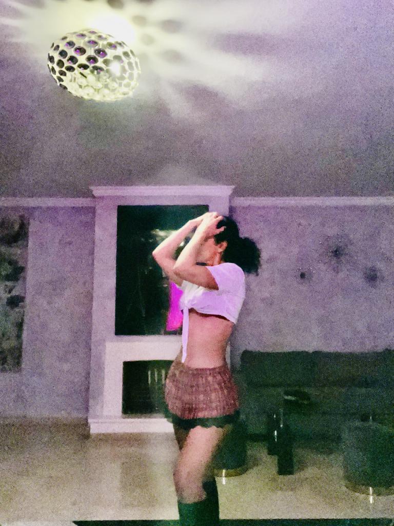 613572914: Chica busca chico en Málaga