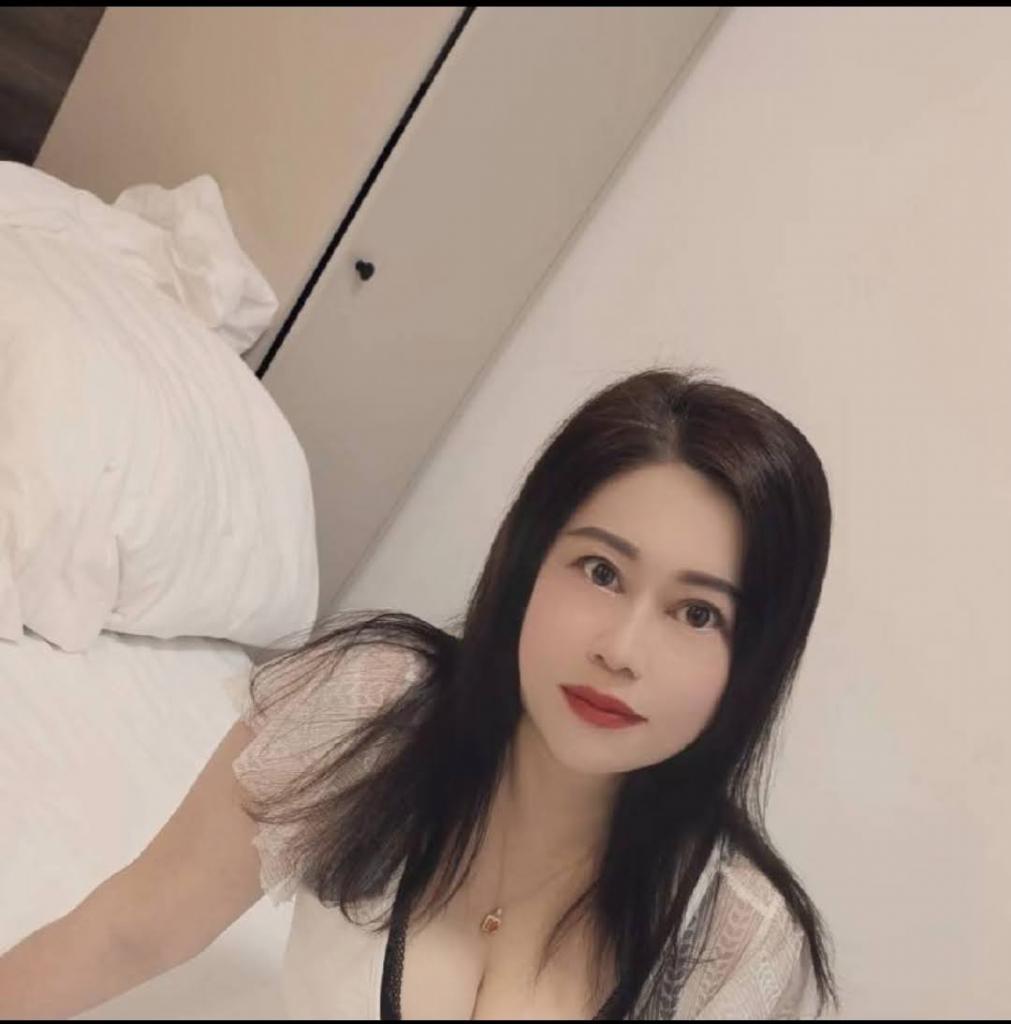 613415693: Chica busca chico en Mallorca