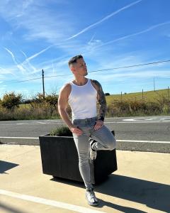 Chico busca chica en Madrid: 