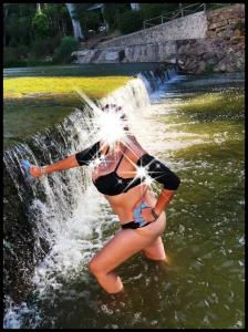 665901426: Chica busca chico en Sevilla