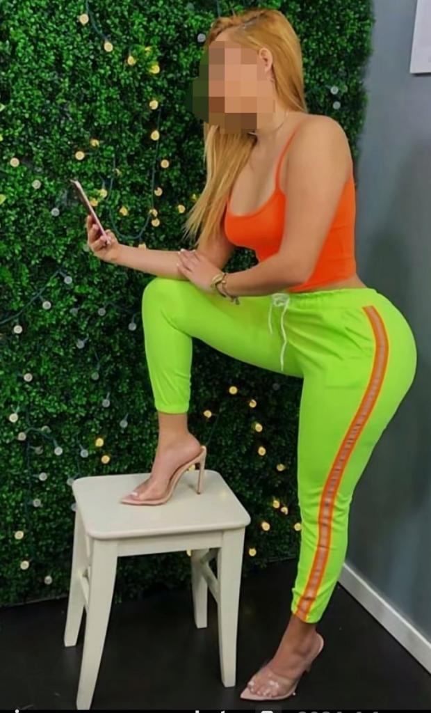 Chica busca chico en Tenerife: Chica busca chico