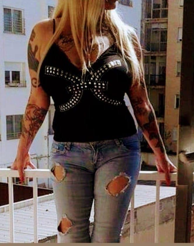 672857026: Chica busca chico en La Coruña