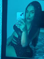 673438097: Chica busca chico en Madrid