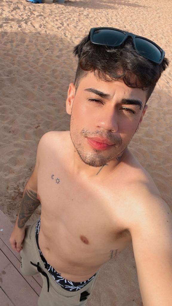 603954131: Chico busca chica en Sevilla