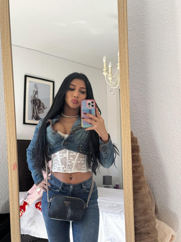 678667377: Transexual en Almería