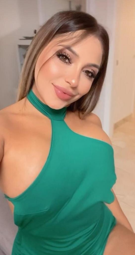 680615957: Chica busca chico en Pontevedra