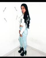 647315397: Chica busca chico en Madrid