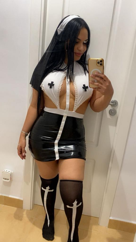 680366967: Chica busca chico en Madrid