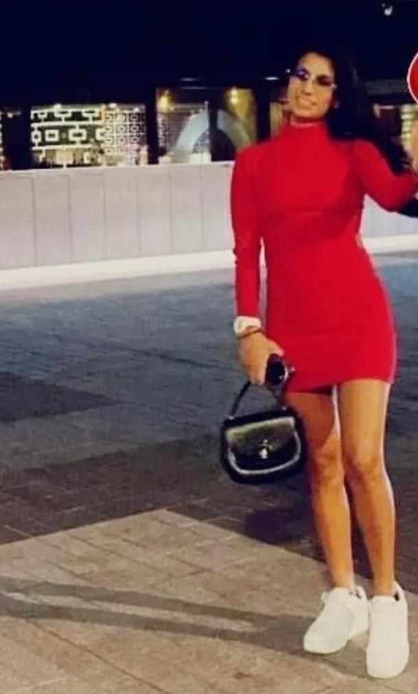 647315397: Chica busca chico en Madrid