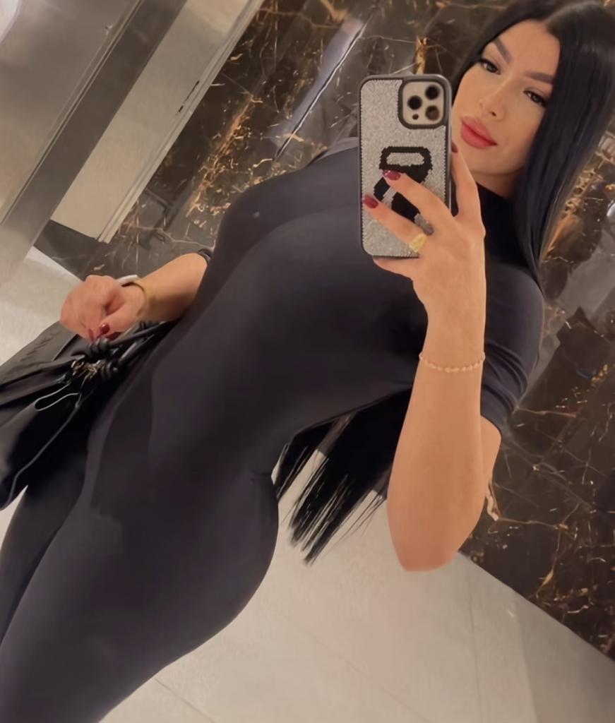 613972920: Chica busca chico en Málaga