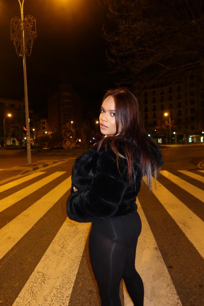 614557446: Transexual en Álava