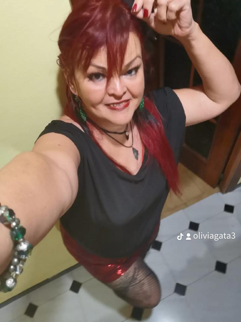633375680: Chica busca chico en Cádiz